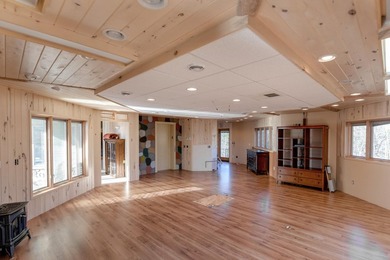Discover a once-in-a-life opportunity on Ten Mile Lake, one of - photo 12