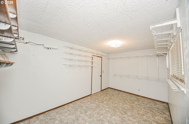 Everything your looking for is here! Private setting with - photo 12