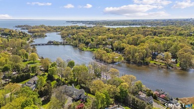 Introducing 13 Sunswyck Rd, a distinguished custom residence set - photo 4