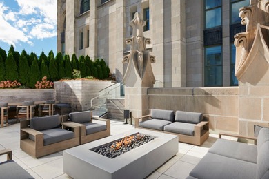 A rare turnkey 3 bedroom + den residence with one of the most - photo 5