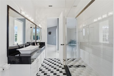 Set behind the exclusive double gates of Crescent Oaks, this - photo 31