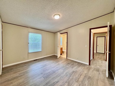 Well-manicured with room to grow! This beautiful home has 4 - photo 33