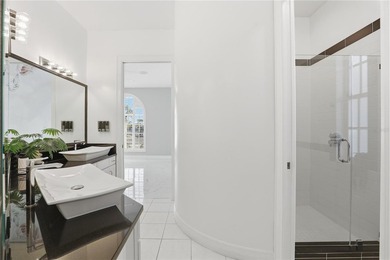 Set behind the exclusive double gates of Crescent Oaks, this - photo 37