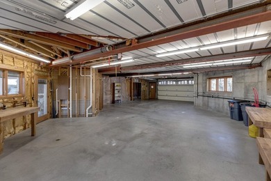 Discover a once-in-a-life opportunity on Ten Mile Lake, one of - photo 46