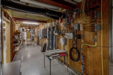 Discover a once-in-a-life opportunity on Ten Mile Lake, one of - photo 50