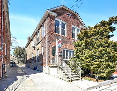 Detached double brick, large two family in prime North Flushing - photo 1