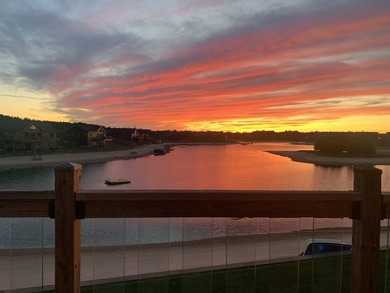 Move-In Ready Lake Home on Island Lake! Still feels new! - photo 34