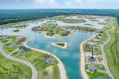 Move-In Ready Lake Home on Island Lake! Still feels new! - photo 35