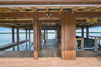 Exceptional deep-water waterfront home in the desirable - photo 38
