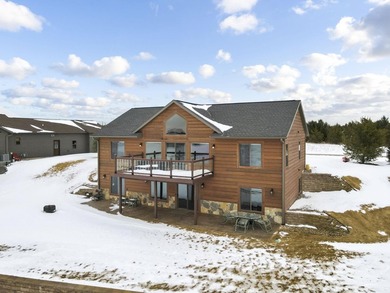 Move-In Ready Lake Home on Island Lake! Still feels new! - photo 41