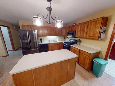 PRICE REDUCED!! Lake Freeman Lake Level Remodeled Ranch Style - photo 15