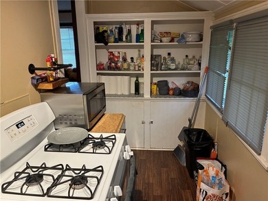 Excellent opportunity for investors and owner-occupants alike! - photo 19