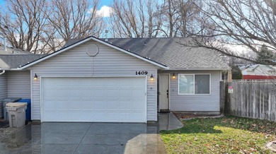 Lake Lowell Townhome/Townhouse Sale Pending in Nampa Idaho