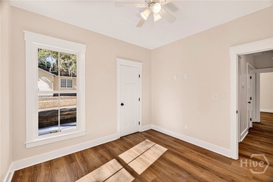 Beautiful new construction offering 3 bedrooms and 2 full - photo 29