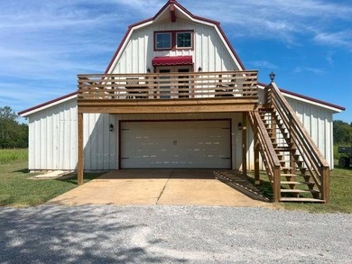 52 Acre Estate boasting a luxurious home with features including - photo 31