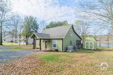 Escape to your own slice of waterfront paradise on Toledo Bend! - photo 2