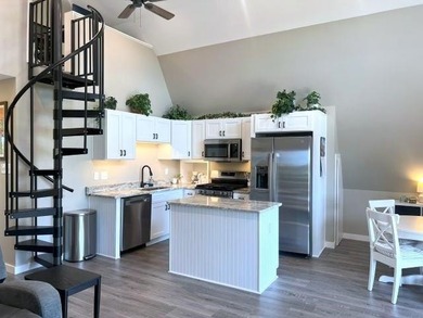 52 Acre Estate boasting a luxurious home with features including - photo 33
