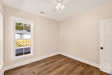 Beautiful new construction offering 3 bedrooms and 2 full - photo 34