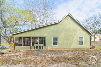 Escape to your own slice of waterfront paradise on Toledo Bend! - photo 4