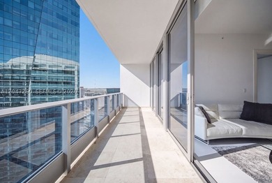 Stunning high-floor residence at EPIC with breathtaking - photo 45