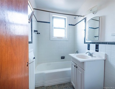 This exceptional apartment building offers an unparalleled - photo 12