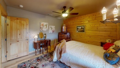 Luxury Log Cabin at Possum Kingodm Lake - photo 15