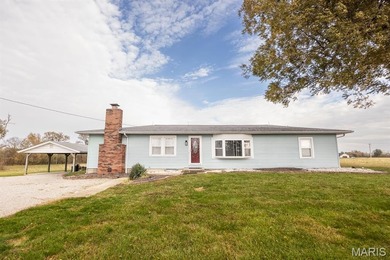 Carlyle Lake Home Sale Pending in Shattuc Illinois