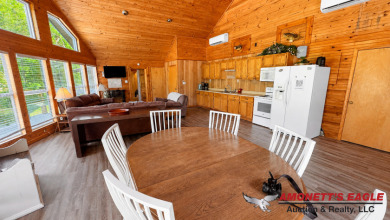 Cabin #7 - 5 Bedroom, 2.5 Bathroom, 1600 sqft. - photo 8