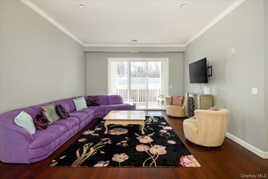 Luxurious Resort Style Living At The Seasons Elwood! Upscale 55+ - photo 12