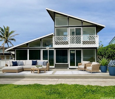 Live your Hawaii dream in this gated oceanfront compound - photo 13