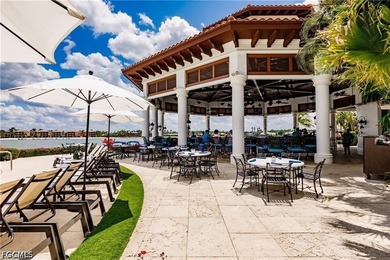 This Large 3-bedroom, 3-bath home offers 2 Primary suites with - photo 28