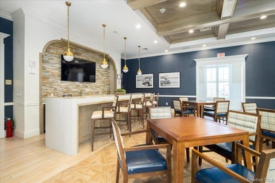 Luxurious Resort Style Living At The Seasons Elwood! Upscale 55+ - photo 36