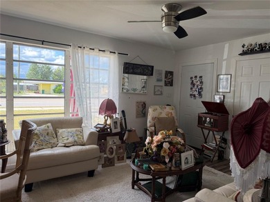 Under contract-accepting backup offers. This adorable 2-bedroom - photo 11