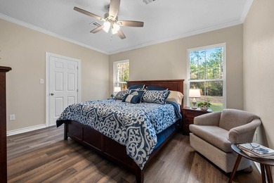 Secluded Haven in Rayburn Country, a pristine gem of new - photo 11