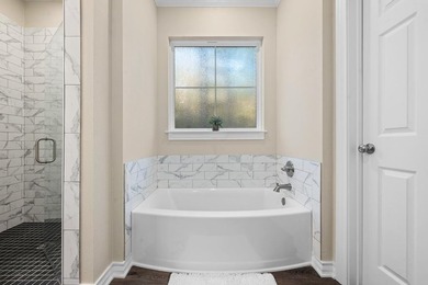 Secluded Haven in Rayburn Country, a pristine gem of new - photo 13