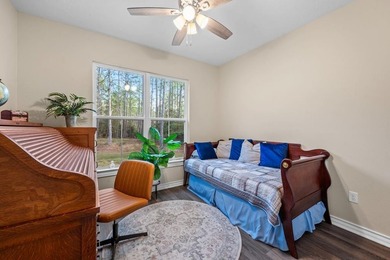 Secluded Haven in Rayburn Country, a pristine gem of new - photo 15