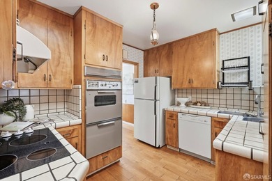 This is an excellent opportunity to live in a charming home - photo 18