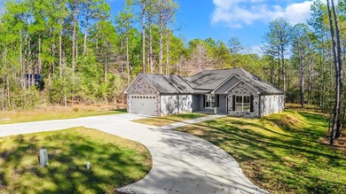 Secluded Haven in Rayburn Country, a pristine gem of new - photo 24