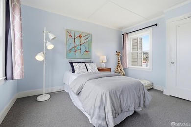 This is an excellent opportunity to live in a charming home - photo 33
