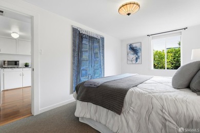 This is an excellent opportunity to live in a charming home - photo 42