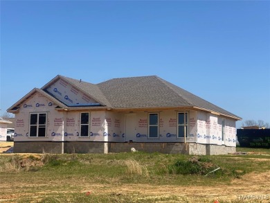 Lake Home For Sale in Wetumpka, Alabama