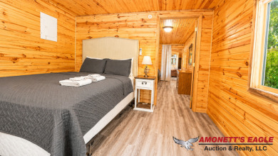 Cabin #7 - 5 Bedroom, 2.5 Bathroom, 1600 sqft. - photo 11
