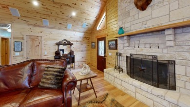 Luxury Log Cabin at Possum Kingodm Lake - photo 6
