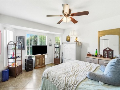 Under contract-accepting backup offers. Welcome to this - photo 14