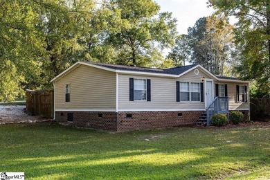 Lake Home For Sale in Ninety Six, South Carolina