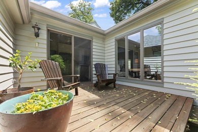 Stunning 2BR, 2.5BA condo offers exceptional privacy with 2 - photo 9