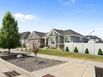 Beautiful home in a highly desirable, newer Spanish Fork - photo 2