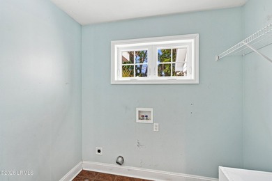 Spacious custom home in the desirable Seabrook Point community - photo 23