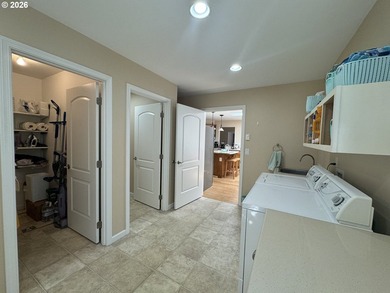 Beautiful custom Craftsman home offering 2,835 sq ft of - photo 31