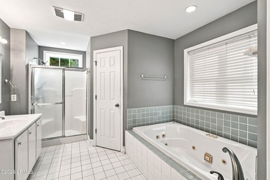 Spacious custom home in the desirable Seabrook Point community - photo 38